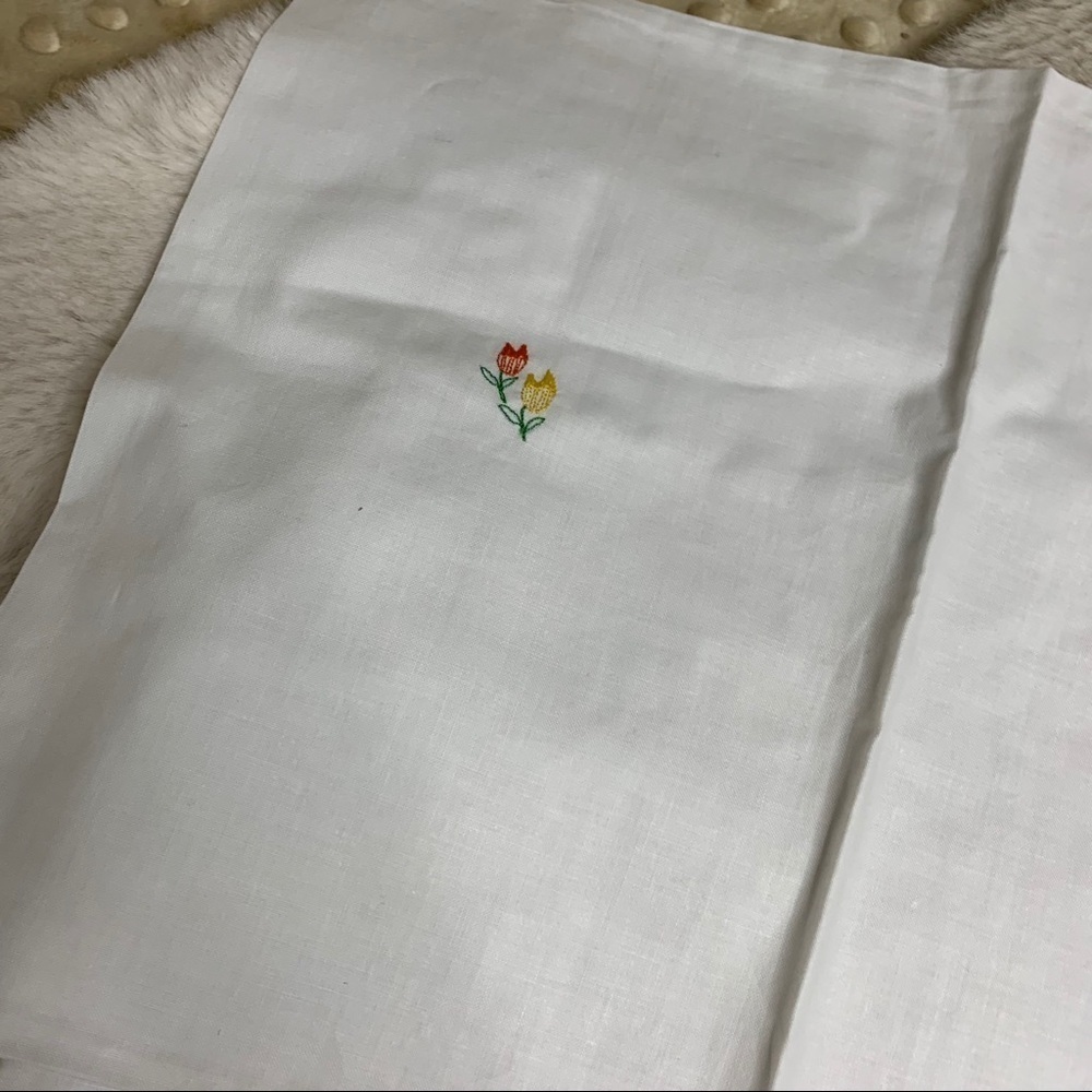 Vtg. Baby Crib Sheet Pillow Case Hand Embroidery - Picture 7 of 7